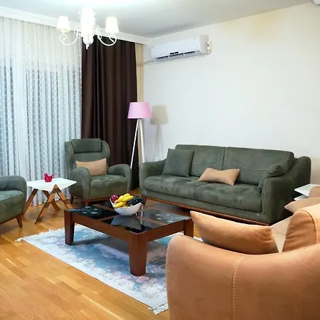 Zenofon Apartment *