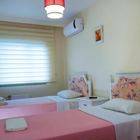 شقة Zenofon ترابزون